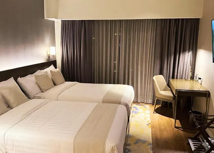 Buena Lux Novotel Manila Hotel Residences Acqua